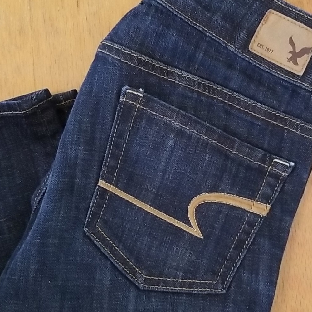 American Eagle Outfitters cropped jeans
